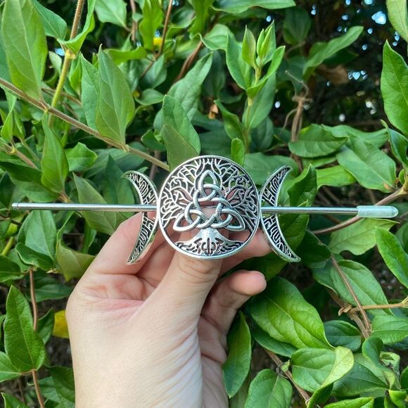 Vintage inspired Celtic Hairpin Silver Tone engraved Beautiful Crescent Moon 🌘 - Picture 3 of 6